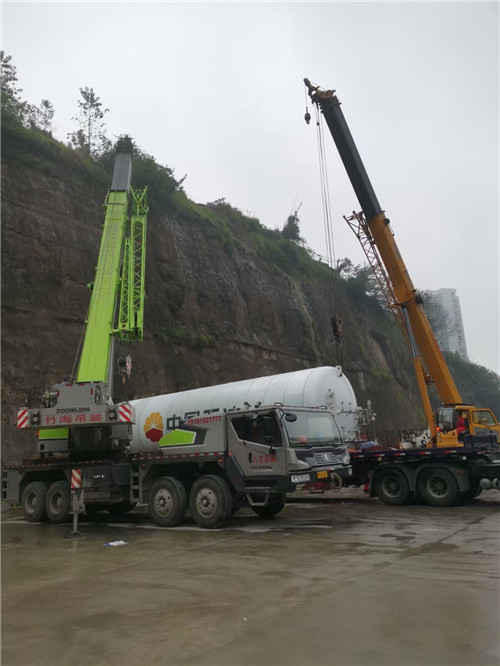 西乡县“不怕风雨冻”—— 吊车的 “恶劣环境适应” 技术